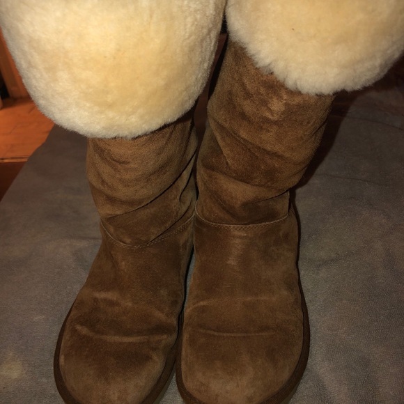 UGG Upside Boots - Picture 3 of 8